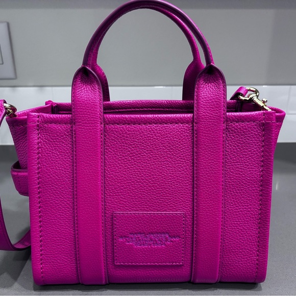Marc Jacobs Small Hot Pink Leather Tote Bag - Picture 3 of 12